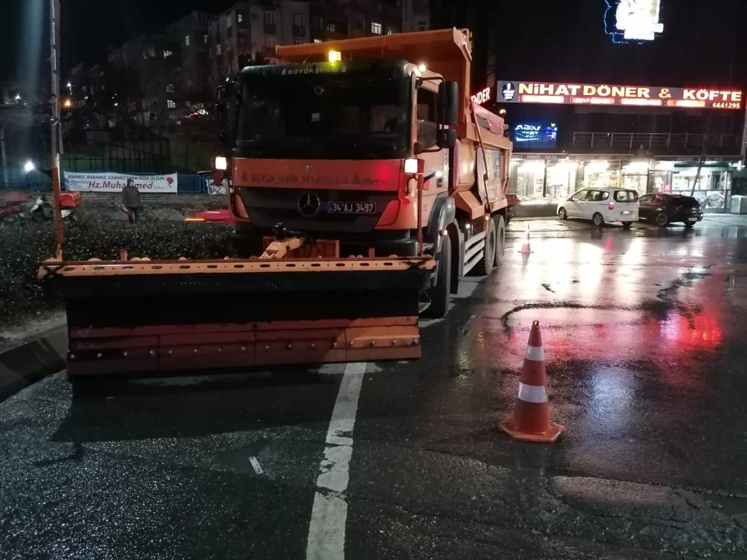 AKOM'dan Kar Uyarısı! Saat Verildi. Gök Gürültülü Ani Kar Sağanakları Olacak 5